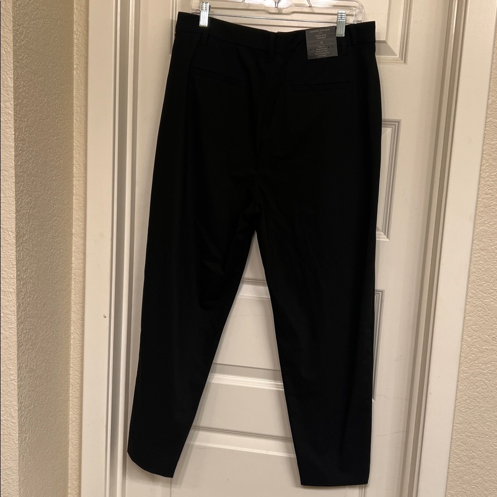 Banana Republic High-Rise Tapered Pants in Black, Women's Size 12, NWT - Picture 3 of 6